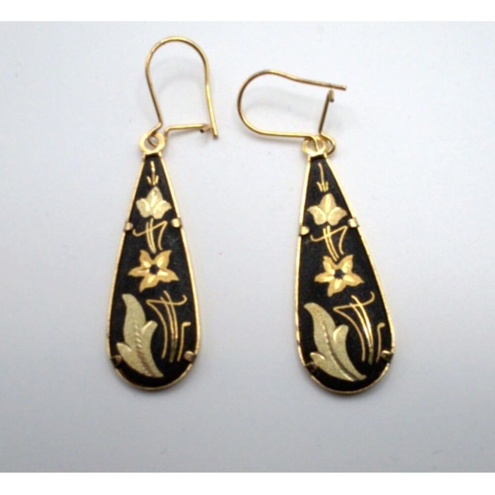 Vintage Damascene Teardrop Dangle Earrings Black Gold Tone Floral 1.5in